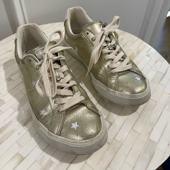 Veja Shoes - Womens Gold Veja Sneakers